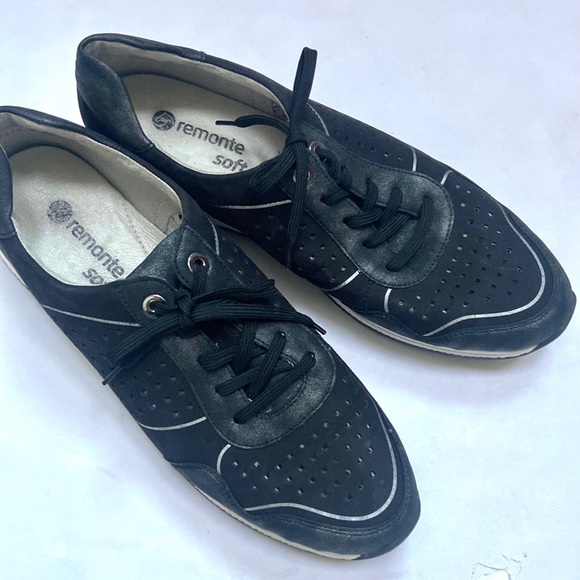 Remonte Soft Leather Sneakers - Picture 9 of 14